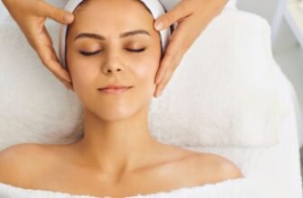 What Are the Best Techniques for Grooming Your Skin in Hot Weather?