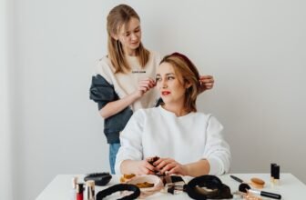Personal Grooming Tips for Women: Simple Habits That Boost Confidence Every Day